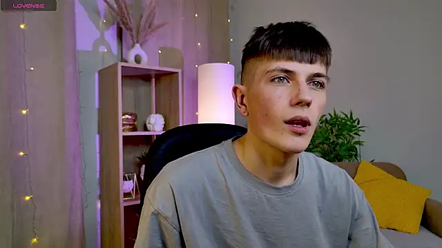 Snapshot of Rony_Joy chatting on 02-08-26, 07:39 Rony Joy online show from 02-08-26, 07:39