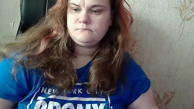 Snapshot of DollyGersoon chatting on 02-15-26, 07:38 DollyGersoon online show from 02-15-26, 07:38