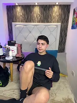 Snapshot of Samu_Hott chatting on 02-10-26, 08:24 Samu Hott online show from 02-10-26, 08:24