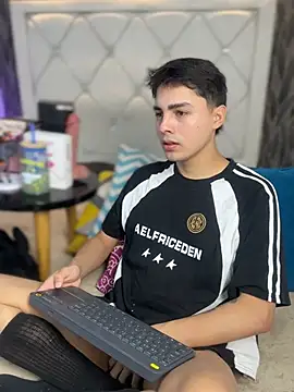 Samu Hott online show from 03-03-26, 08:26