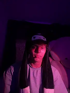 Snapshot of Visael_Xavier chatting on 02-08-26, 03:43 Visael Xavier online show from 02-08-26, 03:43