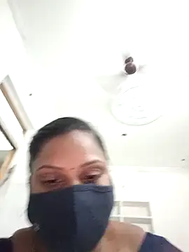 Snapshot of Tamil_Hot_Nisha chatting on 02-18-26, 06:26 Tamil Hot Nisha online show from 02-18-26, 06:26