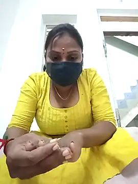 Snapshot of Tamil_Hot_Nisha chatting on 02-20-26, 04:51 Tamil Hot Nisha online show from 02-20-26, 04:51