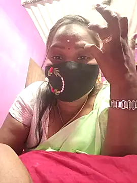 Snapshot of Tamil_Hot_Nisha chatting on 02-26-26, 05:17 Tamil Hot Nisha online show from 02-26-26, 05:17