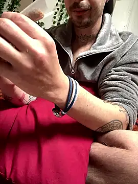 Piratee666 online show from 04-16-26, 09:10