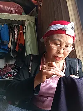 Snapshot of lena-cute chatting on 02-27-26, 01:16 lena-cute online show from 02-27-26, 01:16