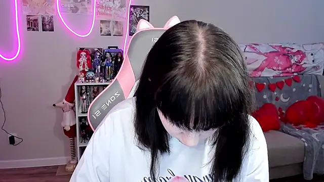 MollysLand online show from 02-15-26, 09:30