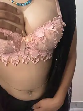 Snapshot of Hot_Bhavi_ chatting on 05-31-26, 05:53 Hot Bhavi online show from 05-31-26, 05:53