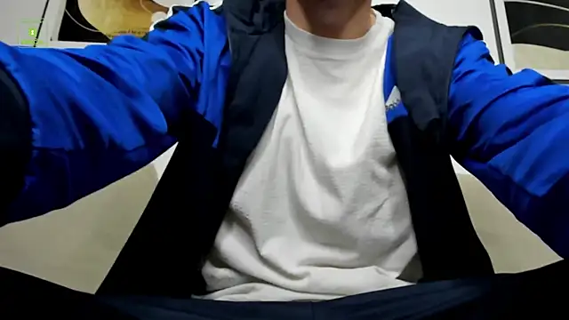 Snapshot of Deymond_Russo chatting on 02-24-26, 06:22 Deymond Russo online show from 02-24-26, 06:22