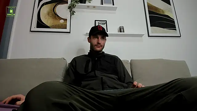 Snapshot of Deymond_Russo chatting on 03-03-26, 06:30 Deymond Russo online show from 03-03-26, 06:30