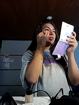 MeelFox online show from 02-06-26, 12:19