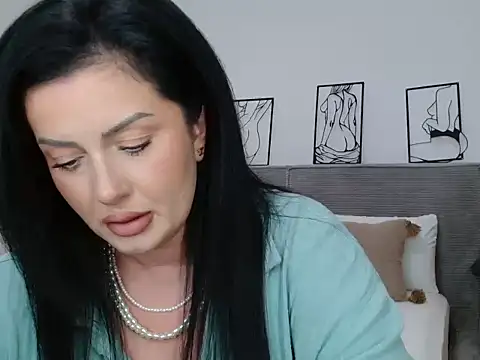 Snapshot of Jasmin0e chatting on 05-02-26, 02:33 Jasmin0e online show from 05-02-26, 02:33