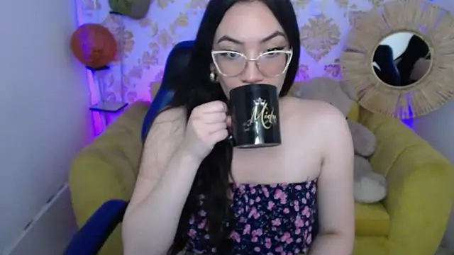 Snapshot of ALISS_M_ chatting on 02-03-26, 08:14 ALISS M online show from 02-03-26, 08:14