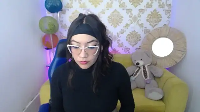 Snapshot of ALISS_M_ chatting on 02-19-26, 07:21 ALISS M online show from 02-19-26, 07:21