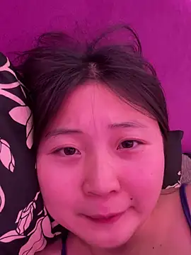 Snapshot of LXR77887 chatting on 02-19-26, 10:33 LXR77887 online show from 02-19-26, 10:33