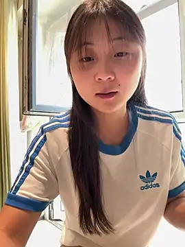 Snapshot of LXR77887 chatting on 06-26-26, 06:29 LXR77887 online show from 06-26-26, 06:29