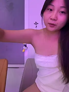 Snapshot of LXR77887 chatting on 07-21-26, 07:22 LXR77887 online show from 07-21-26, 07:22