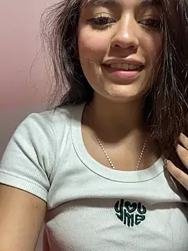 Snapshot of ALINA_EF chatting on 03-15-26, 03:01 ALINA EF online show from 03-15-26, 03:01