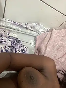 Snapshot of tai011 chatting on 02-12-26, 01:28 tai011 online show from 02-12-26, 01:28