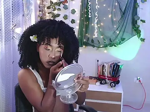 Snapshot of zafiro_blu chatting on 02-04-26, 02:12 zafiro blu online show from 02-04-26, 02:12