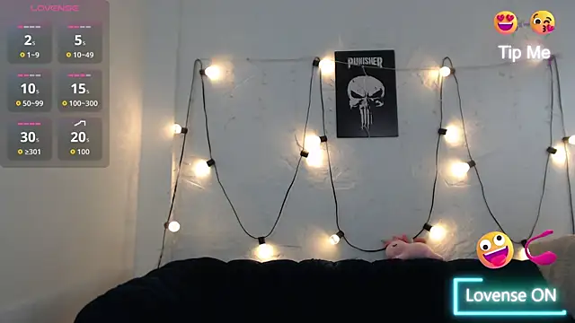 Snapshot of CarolRousee chatting on 02-22-26, 07:56 CarolRousee online show from 02-22-26, 07:56