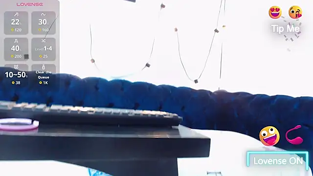 Snapshot of CarolRousee chatting on 02-25-26, 07:23 CarolRousee online show from 02-25-26, 07:23