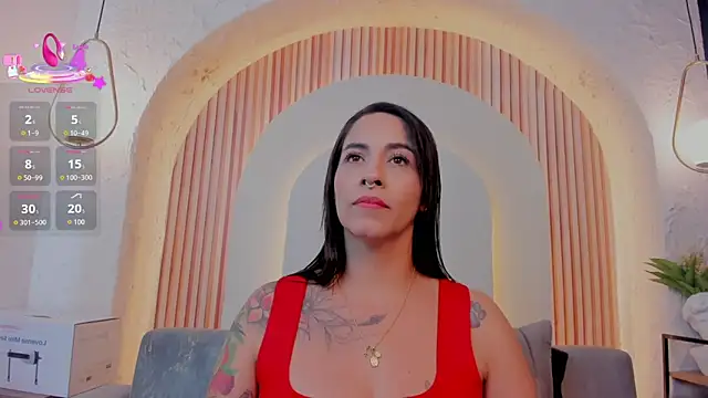 violet scott  online show from 04-15-26, 08:53