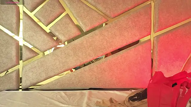 Snapshot of Dahiana_Dmour_ chatting on 02-26-26, 12:26 Dahiana Dmour online show from 02-26-26, 12:26