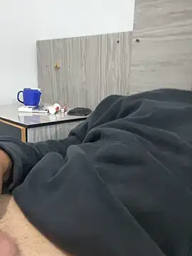 Luiznflp3 online show from 03-03-26, 10:43