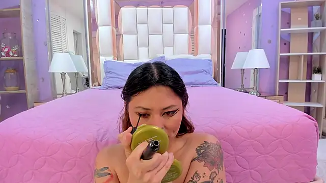 Goldentemptation  online show from 06-01-26, 07:48