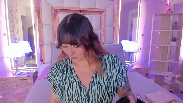Snapshot of Goldentemptation_ chatting on 07-02-26, 07:53 Goldentemptation online show from 07-02-26, 07:53