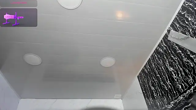 Ladyy Scarlett online show from 04-11-26, 07:45