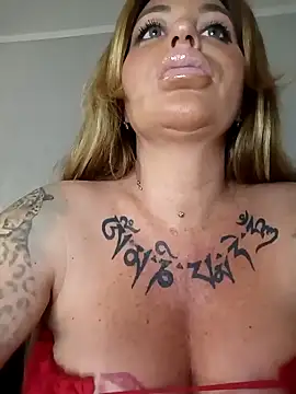 MiaMooly online show from 03-28-26, 07:24