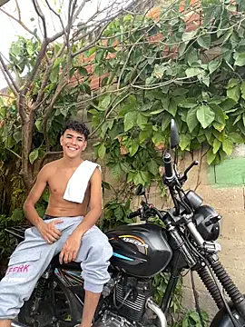 Snapshot of JHON_BIGCOCK23 chatting on 02-13-26, 08:16 JHON BIGCOCK23 online show from 02-13-26, 08:16