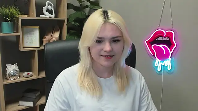 SweetLilyxo online show from 03-10-26, 02:22