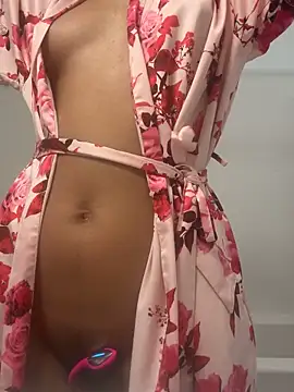 Snapshot of TWERKERBELL chatting on 02-27-26, 12:27 TWERKERBELL online show from 02-27-26, 12:27