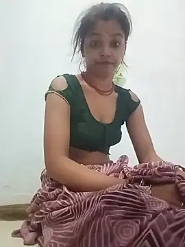 Snapshot of Cut_ikina chatting on 08-05-26, 10:44 Cut ikina online show from 08-05-26, 10:44