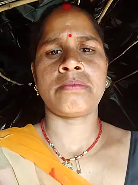 Snapshot of Hot_kiran4 chatting on 02-05-26, 09:14 Hot kiran4 online show from 02-05-26, 09:14