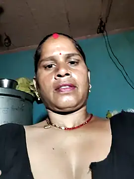 Snapshot of Hot_kiran4 chatting on 02-10-26, 08:40 Hot kiran4 online show from 02-10-26, 08:40