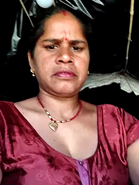 Snapshot of Hot_kiran4 chatting on 03-01-26, 04:47 Hot kiran4 online show from 03-01-26, 04:47