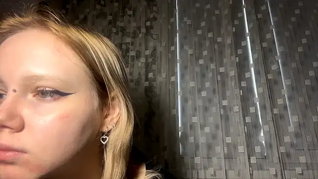 Snapshot of LedAffinity chatting on 02-06-26, 07:12 LedAffinity online show from 02-06-26, 07:12