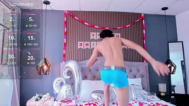 Snapshot of Noa_03 chatting on 02-13-26, 03:30 Noa 03 online show from 02-13-26, 03:30