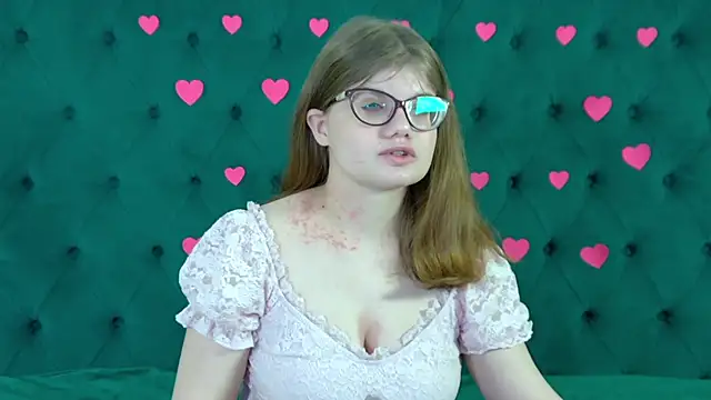 Snapshot of ChloeHalses chatting on 02-13-26, 05:25 ChloeHalses online show from 02-13-26, 05:25