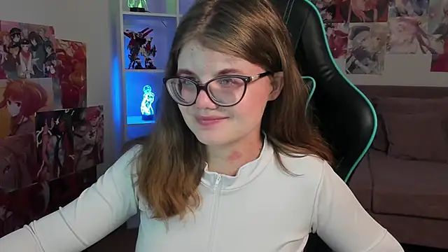 ChloeHalses online show from 03-06-26, 06:37