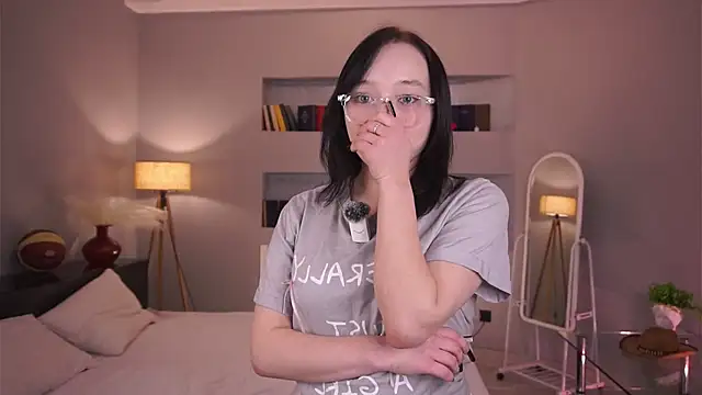 Snapshot of HannaHayles chatting on 02-03-26, 06:02 HannaHayles online show from 02-03-26, 06:02