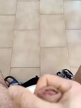 Snapshot of pericolo90 chatting on 02-25-26, 07:07 pericolo90 online show from 02-25-26, 07:07