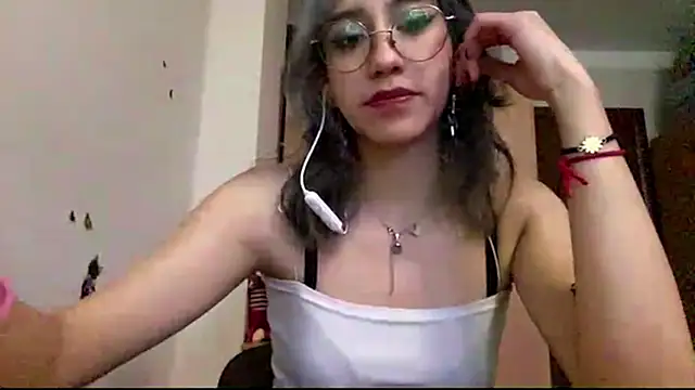 Snapshot of MarianRuhle chatting on 02-19-26, 01:40 MarianRuhle online show from 02-19-26, 01:40
