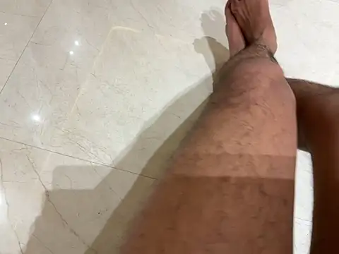 Snapshot of badassmaster42r chatting on 02-14-26, 06:04 badassmaster42r online show from 02-14-26, 06:04