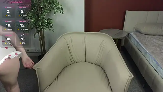 LovingWhisperr online show from 03-28-26, 01:16