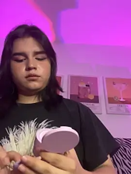 Daniellesins1 online show from 04-15-26, 07:48